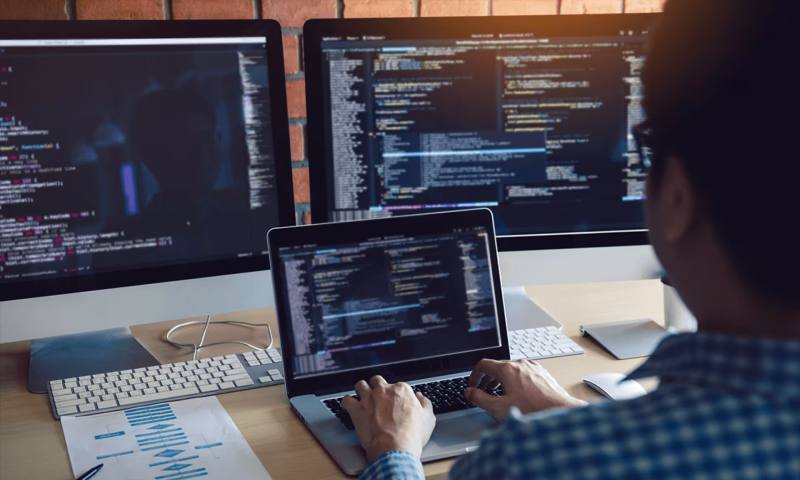 数据科学选型：R与Python如何赋能高邮市网站建设？